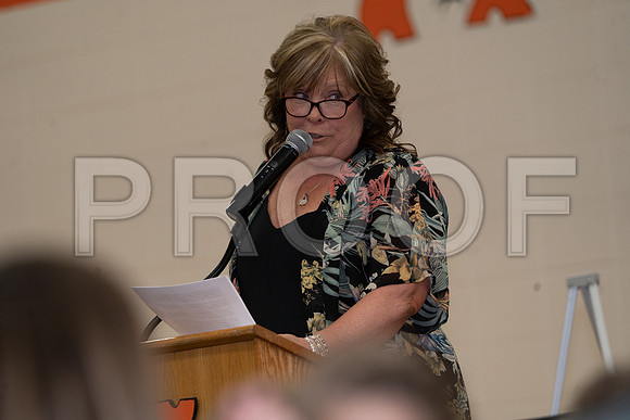 Mrs Sharon Buss